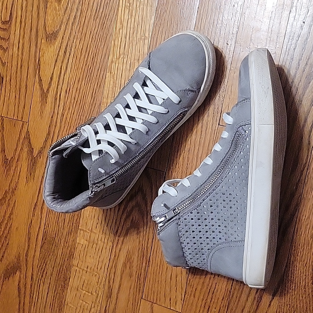 Steve madden gray high top sneakers size 8